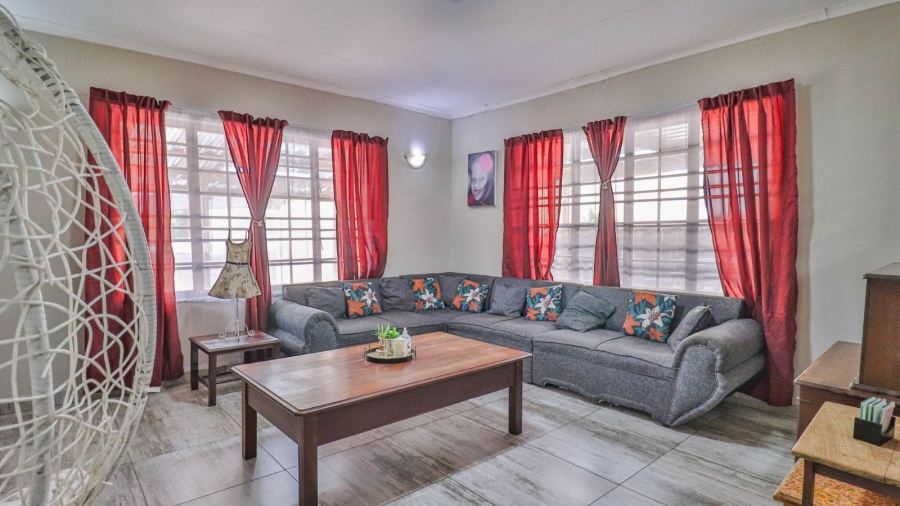 To Let 3 Bedroom Property for Rent in Protea Park North West